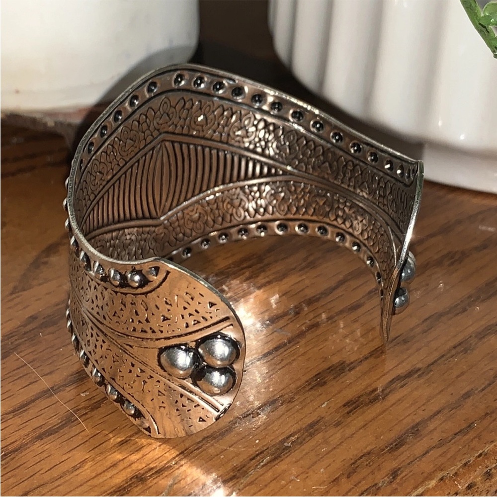 J CREW Ivory Crackle Marble Large Silver Cuff Bracelet ELEGANT - Picture 3 of 4